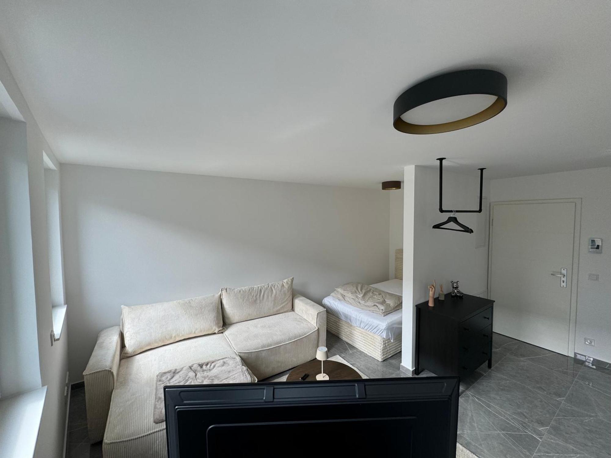 Stilvolles City-Studio Нойс Экстерьер фото